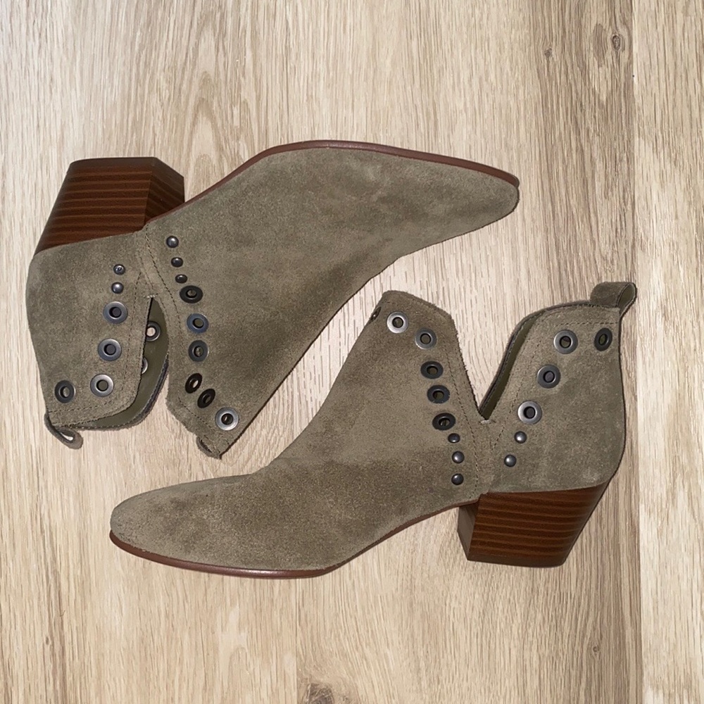 Sam Edelman Rubin Grommet Olive Green Ankle Boots